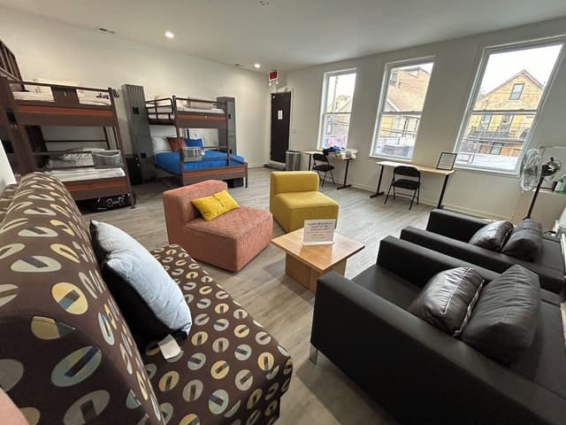 Standard Shared Dormitory (TOP BUNK TWIN FOR 1 GUEST )