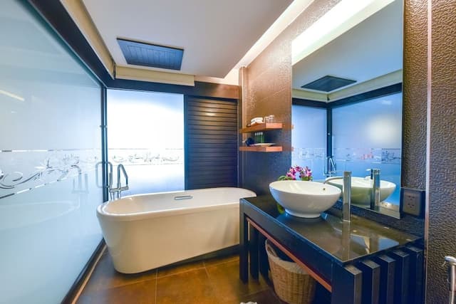 Deluxe Building Seaview