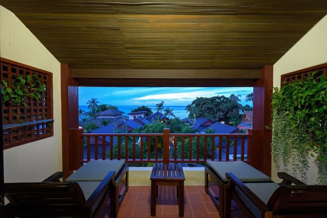 Deluxe Building Seaview
