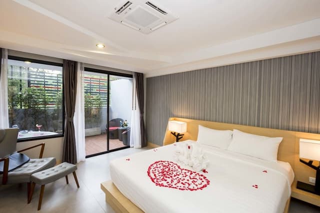 Grand Deluxe with Jacuzzi