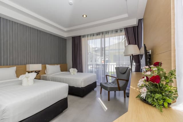 Deluxe Twin Room with Balcony