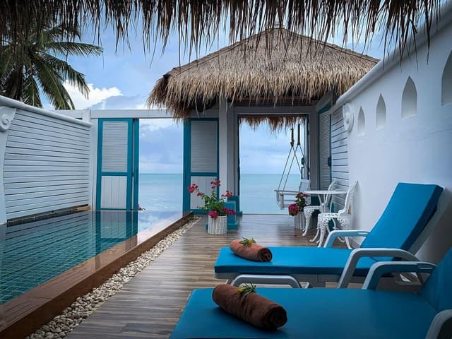 Royal Pool Villa Beach Front