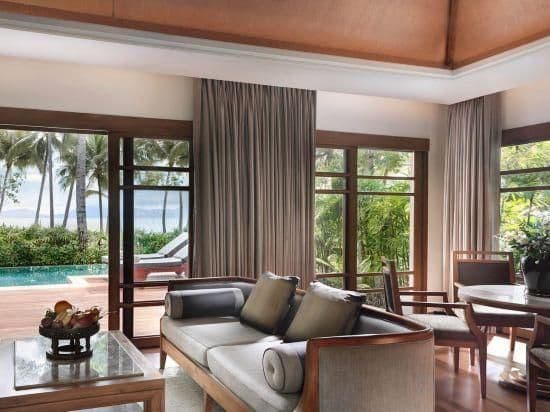 Deluxe Villa, 2 Bedrooms, Beachfront (Pool)