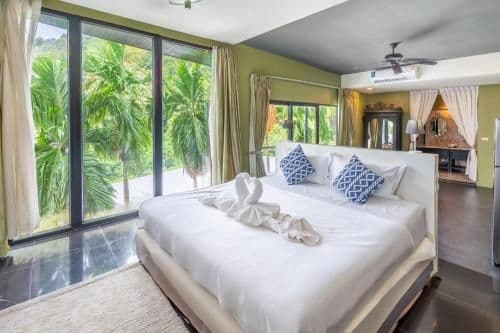 Standard Suite Private Pool