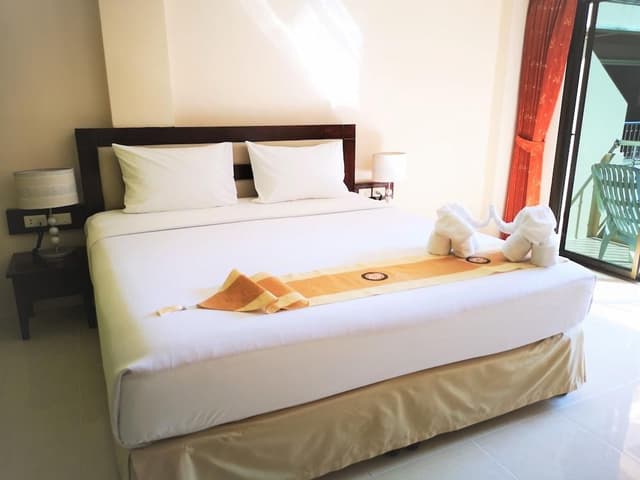 Standard Double Room, 1 King Bed, Balcony, Pool View