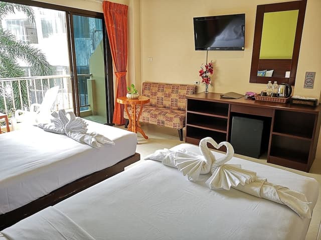 Standard Double Room, 2 Twin Beds, Balcony, Pool View