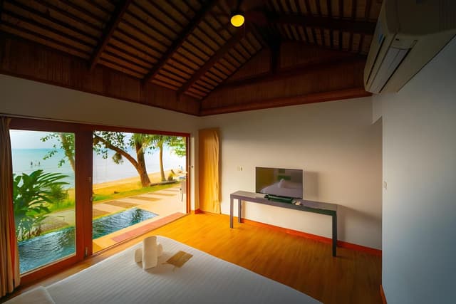 Baan Sod Sai Thani Pool (Villa)