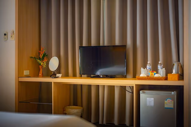 Baan Yong Yuth Buri (Beach Bungalow)