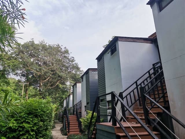 Standard Beachfront Second Floor