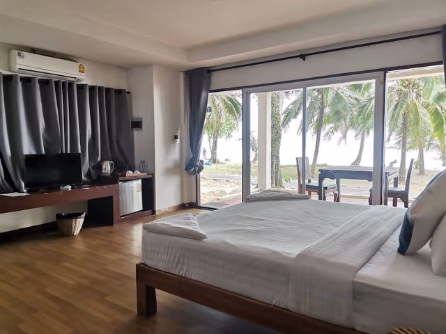 Standard Beachfront Ground Floor