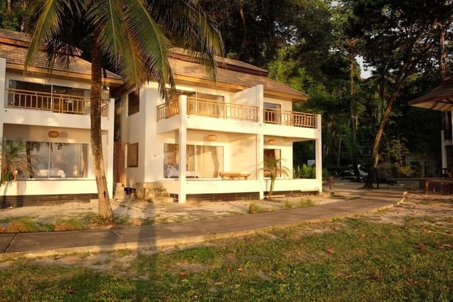 Premium Beachfront Second Floor