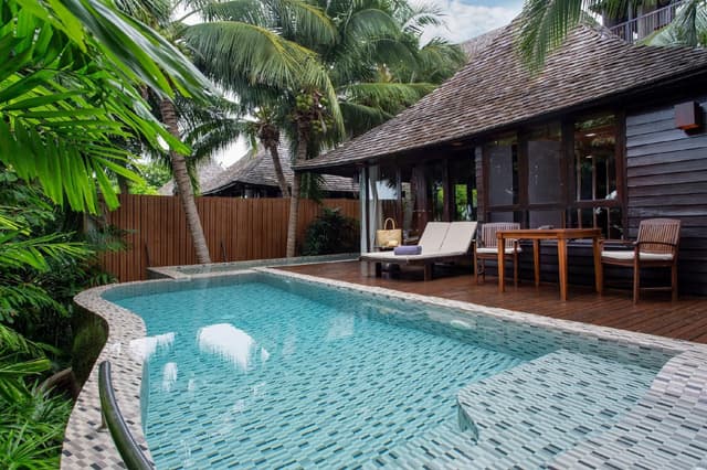 Tropical Pool Villa
