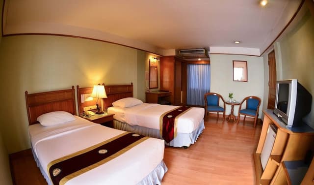 Standard Twin Room