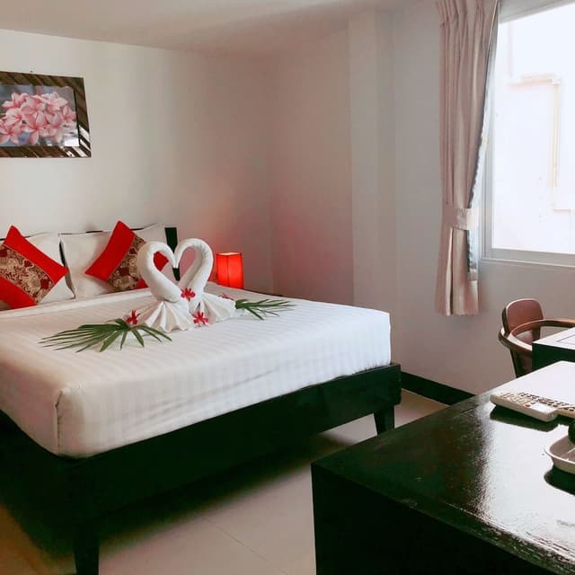 Economy Double Room, 1 Queen Bed