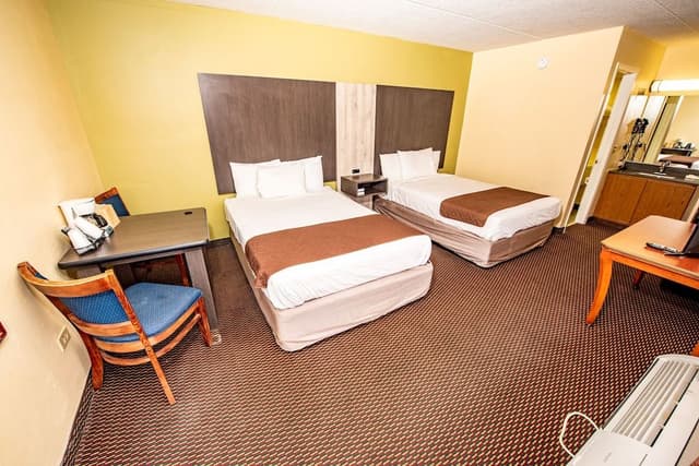 Standard Room, 2 Double Beds