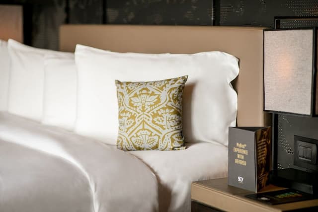 Club Suite, 1 Bedroom (Park or City View, Club Benefits)