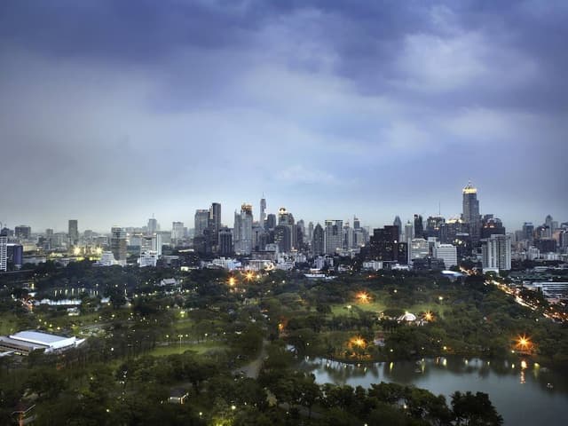 Club Suite, 1 Bedroom (Park or City View, Club Benefits)