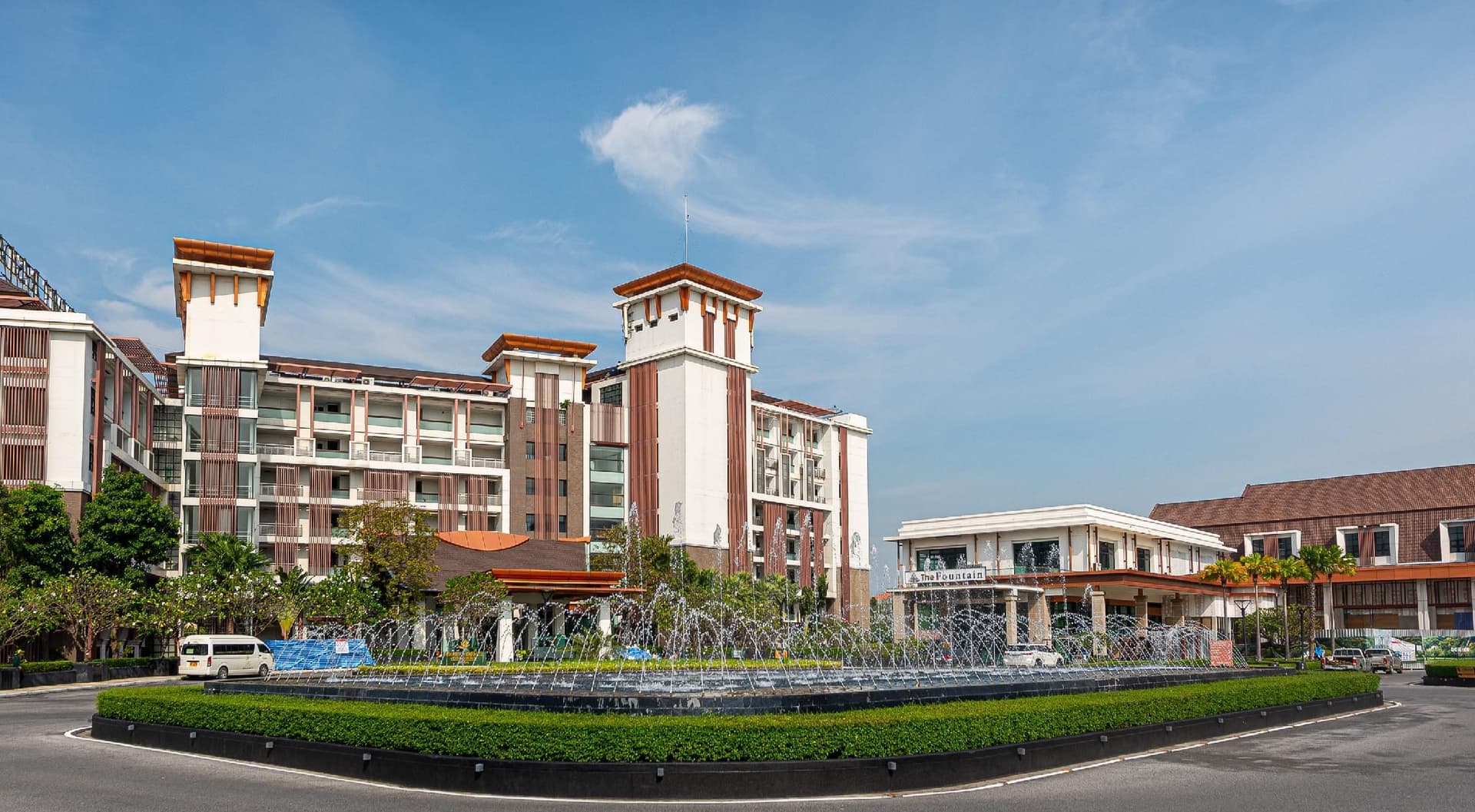Summit Windmill Golf Suite Hotel @Suvarnabhumi