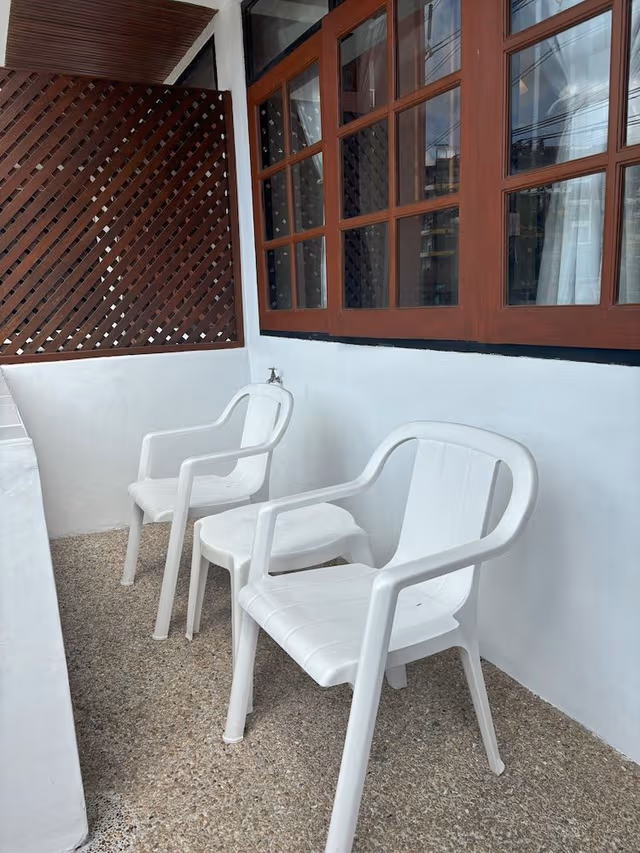 One Bedroom Apartment