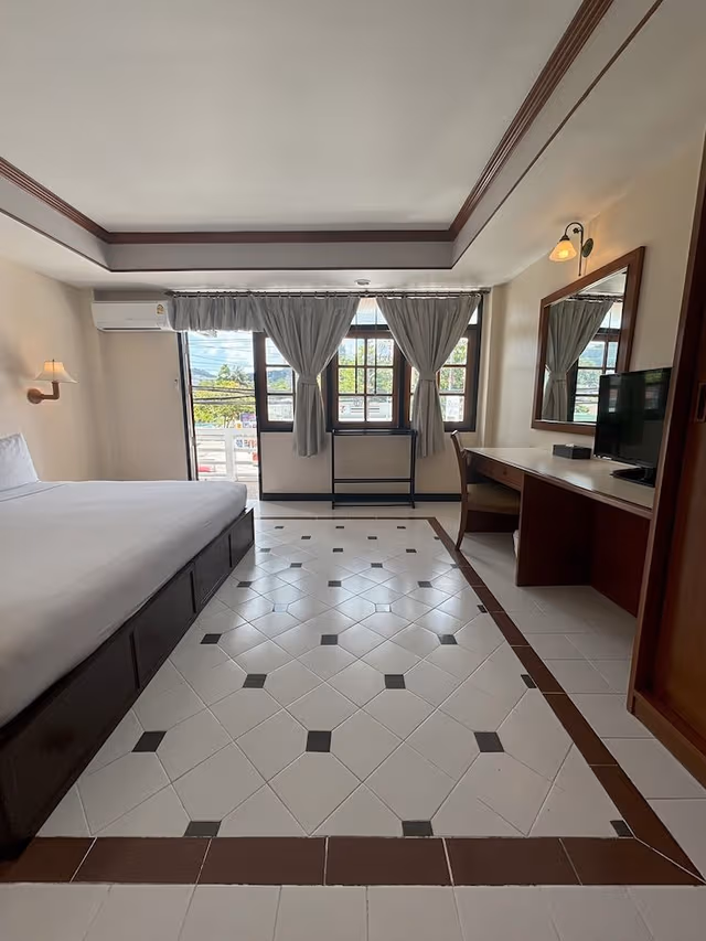 One Bedroom Apartment