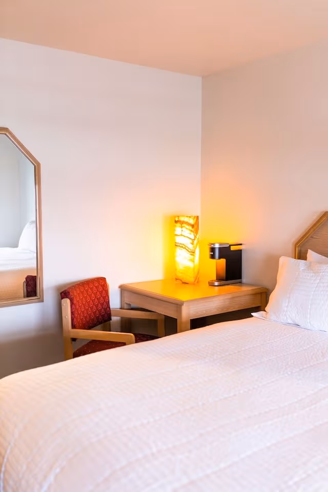 Standard Room, 1 King Bed
