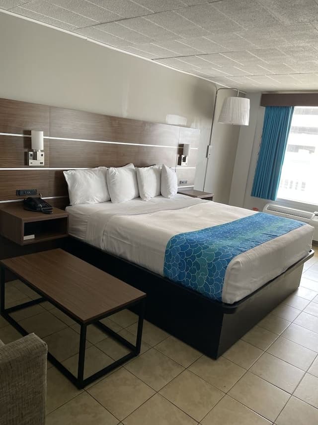 Deluxe Studio, 1 King Bed