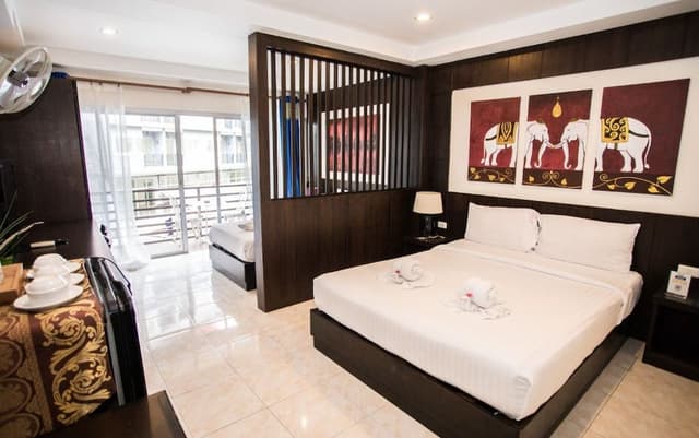 Deluxe Triple Room, 1 Bedroom, Non Smoking, Ensuite