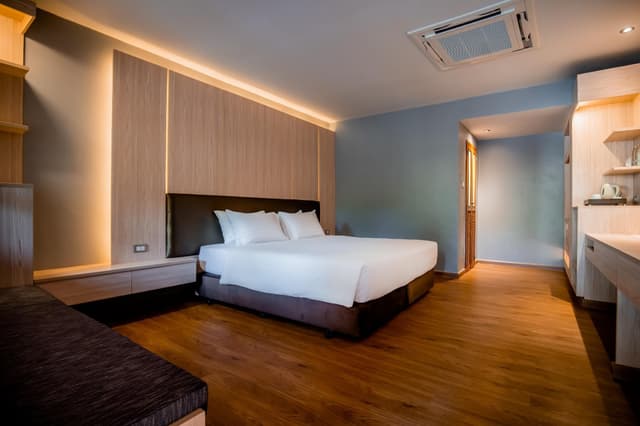 Deluxe Premium Room