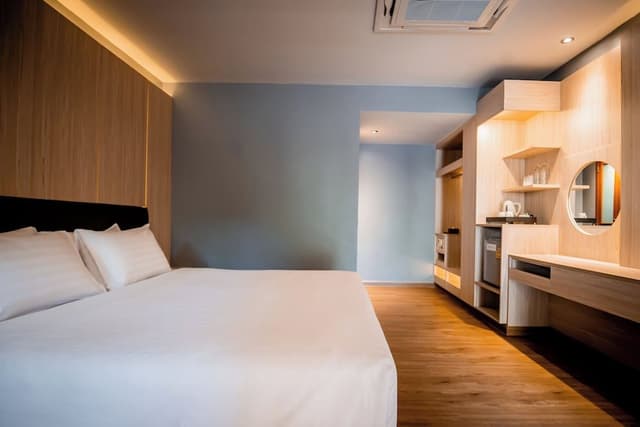 Deluxe Premium Room