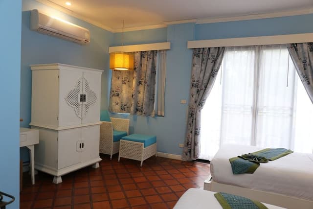 Grand Deluxe Room