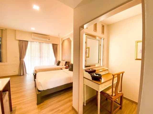 Grand Deluxe Room