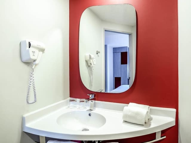 Standard Room, 1 Queen Bed