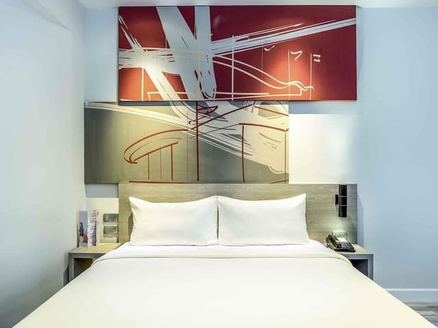 Standard Room, 1 Queen Bed