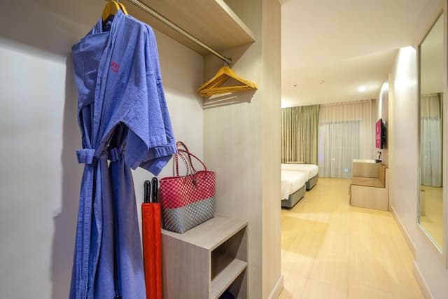 Deluxe Room - Breakfast
