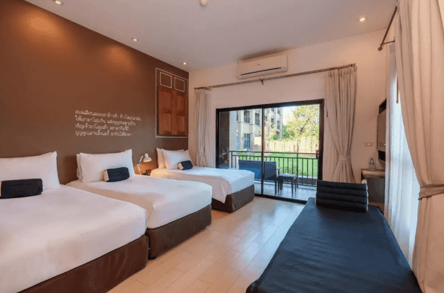 Triple Room
