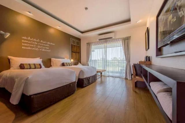 Deluxe Twin Room