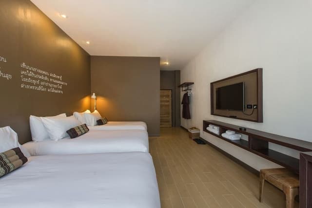 Triple Room