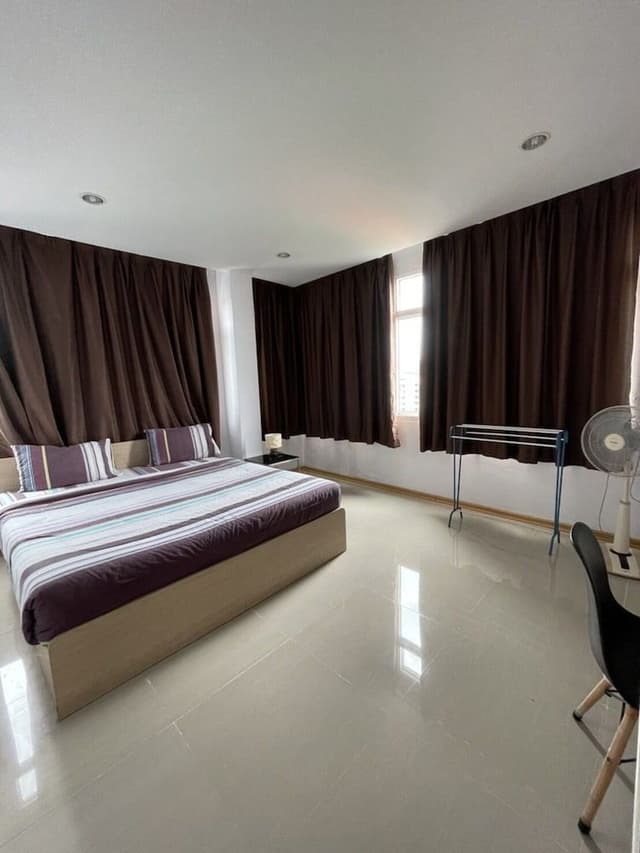 Two Bedroom With Kitchenette Apartment