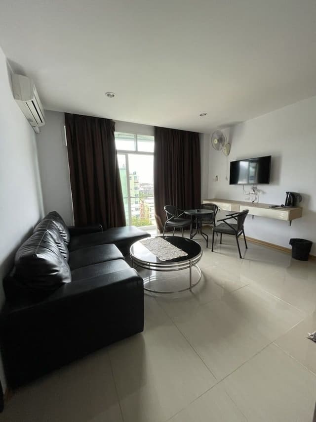 Two Bedroom With Kitchenette Apartment