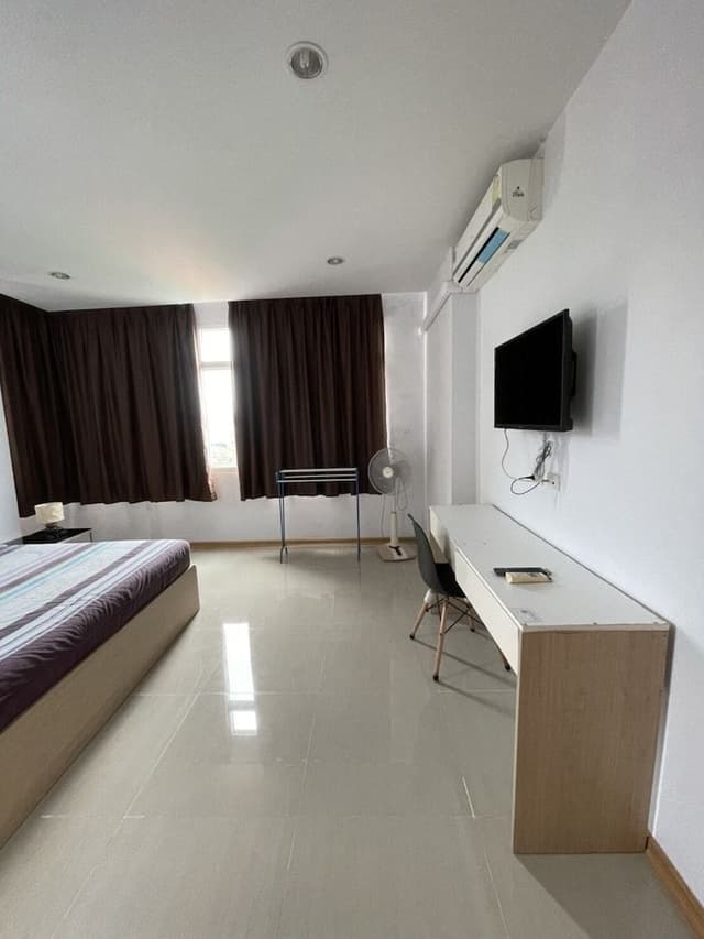 Two Bedroom With Kitchenette Apartment