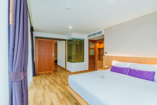 Suite Room with Mountain View
