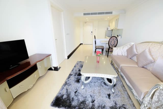 Suite, 1 King Bed, City View