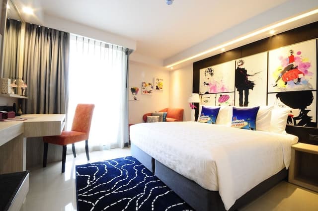 Lady Room
