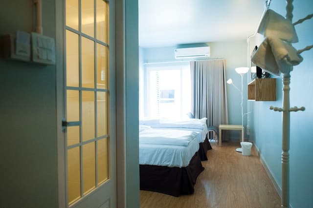 Superior Twin Bedroom