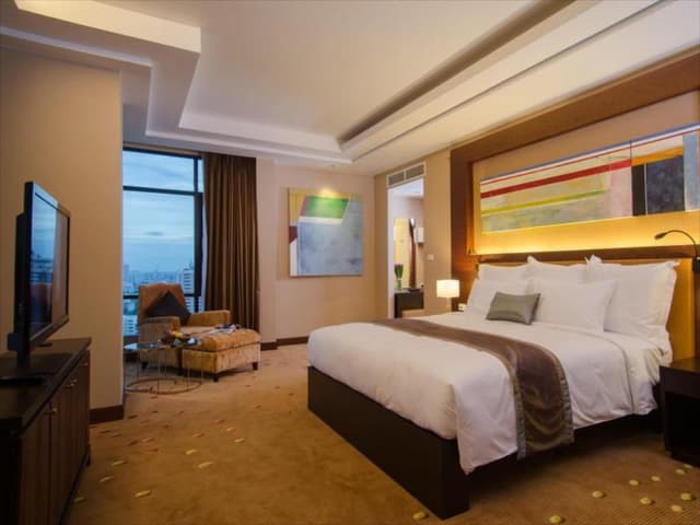Deluxe Suite