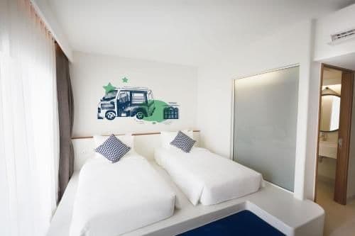 Deluxe Twin Room