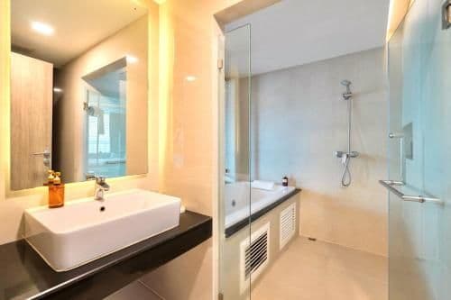 Suite Jacuzzi Room