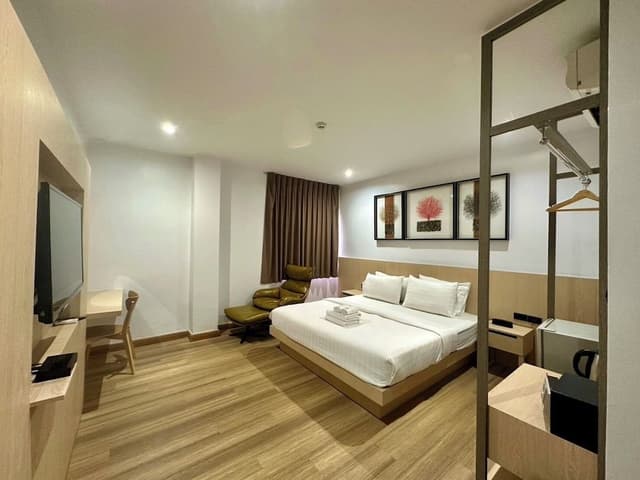 Executive Suite, 1 King Bed with Sofa bed, Non Smoking