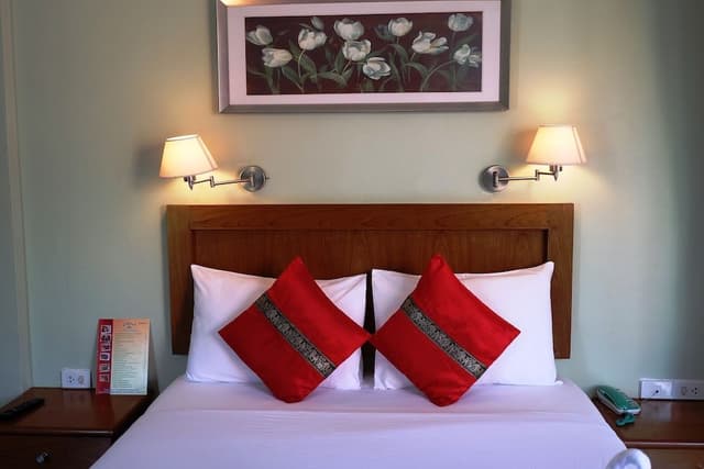 1 Double Bed Room