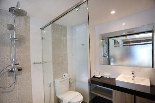 Deluxe Double Room with Pool Access